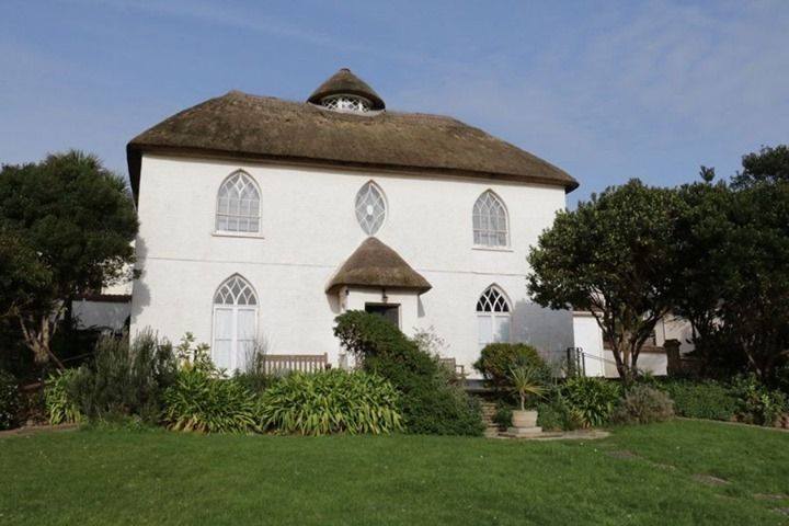 Fairlynch Museum and Arts Centre